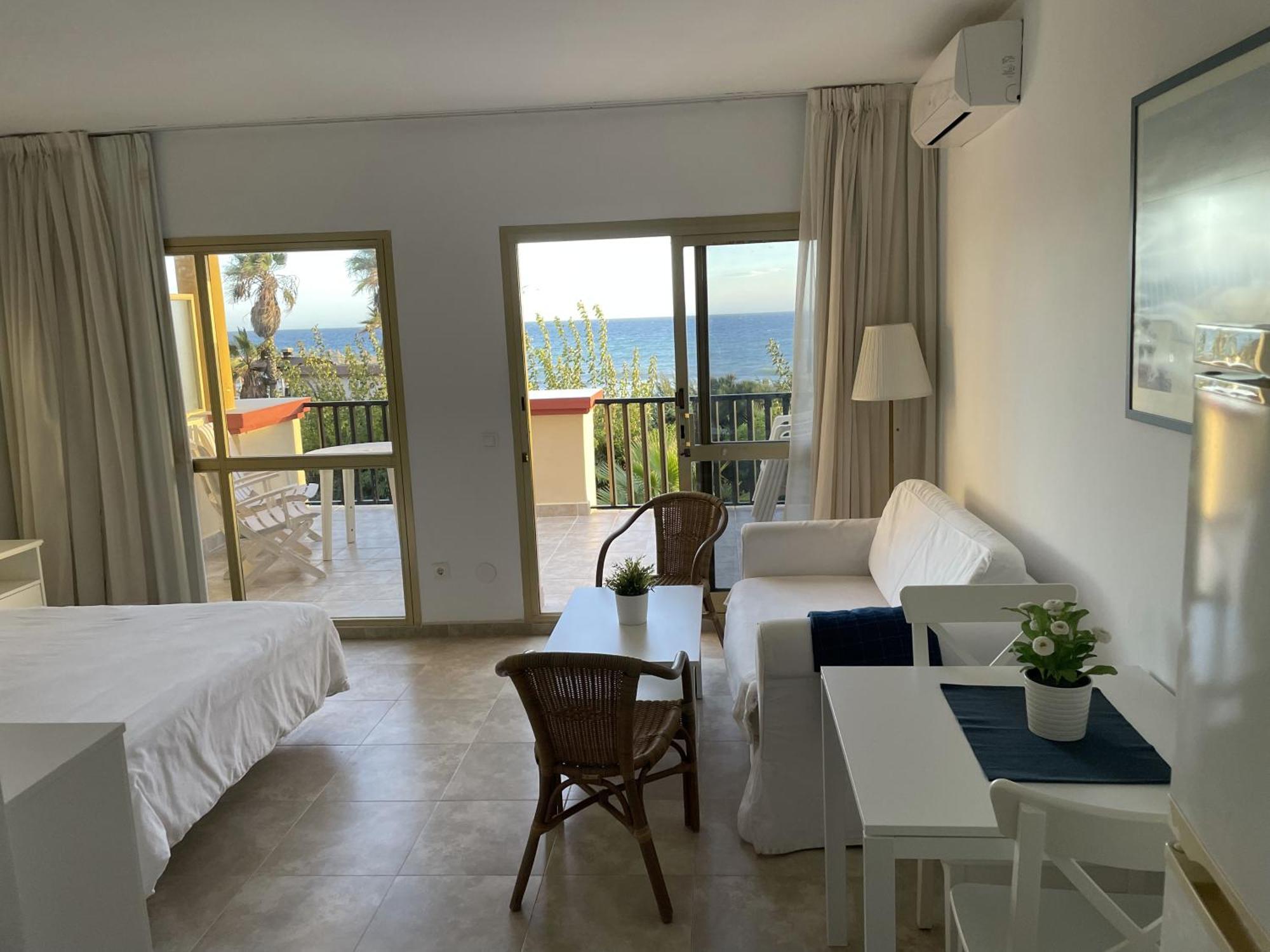 Estudio Con Insuperables Vistas Al Mar: Aparcamiento 马尔韦利亚 外观 照片