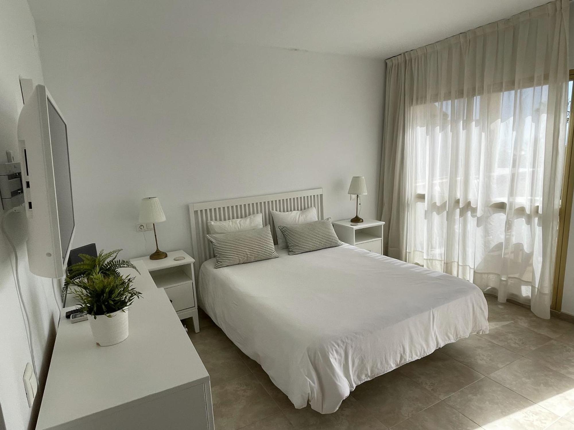 Estudio Con Insuperables Vistas Al Mar: Aparcamiento 马尔韦利亚 外观 照片