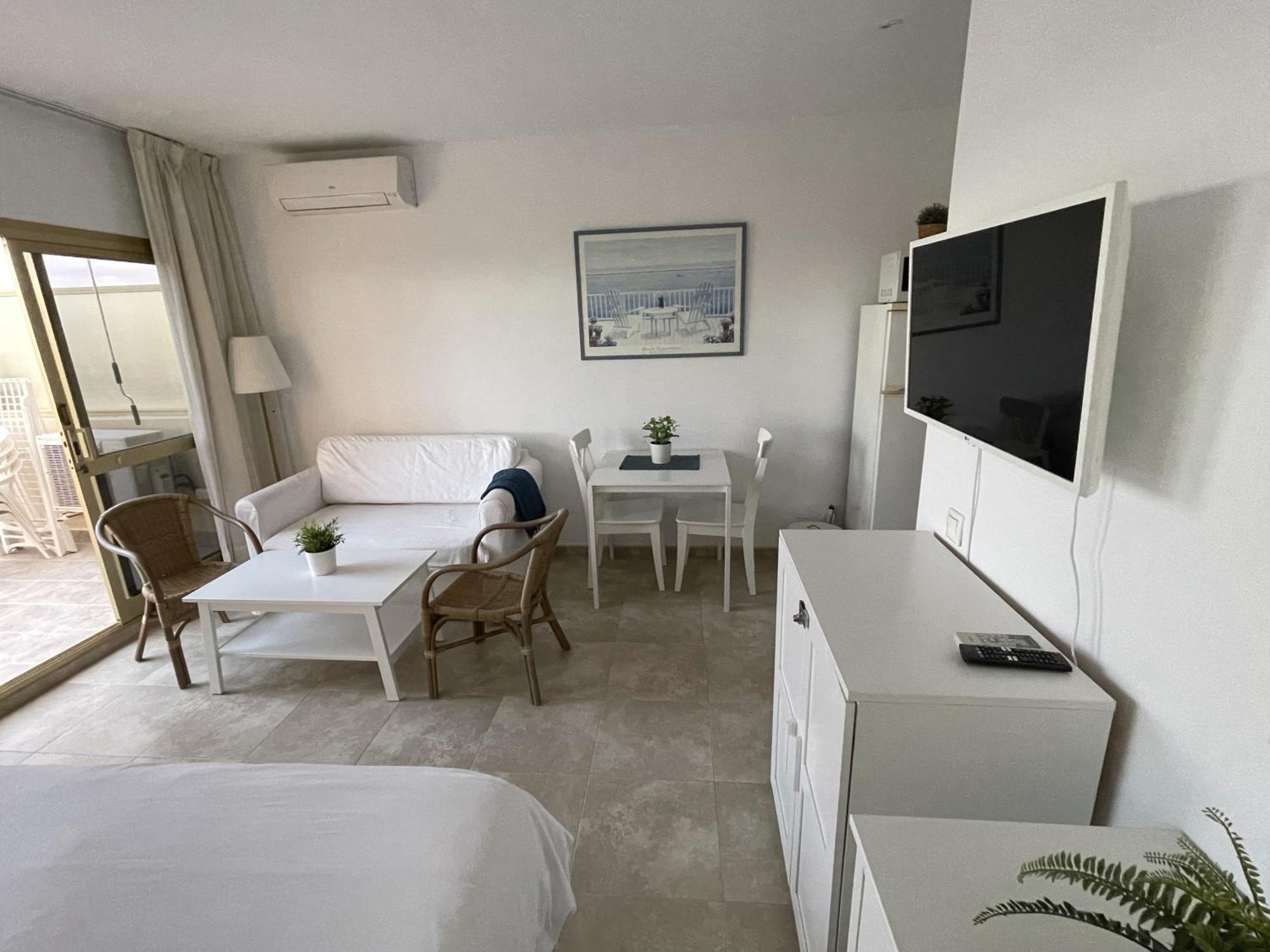 Estudio Con Insuperables Vistas Al Mar: Aparcamiento 马尔韦利亚 外观 照片