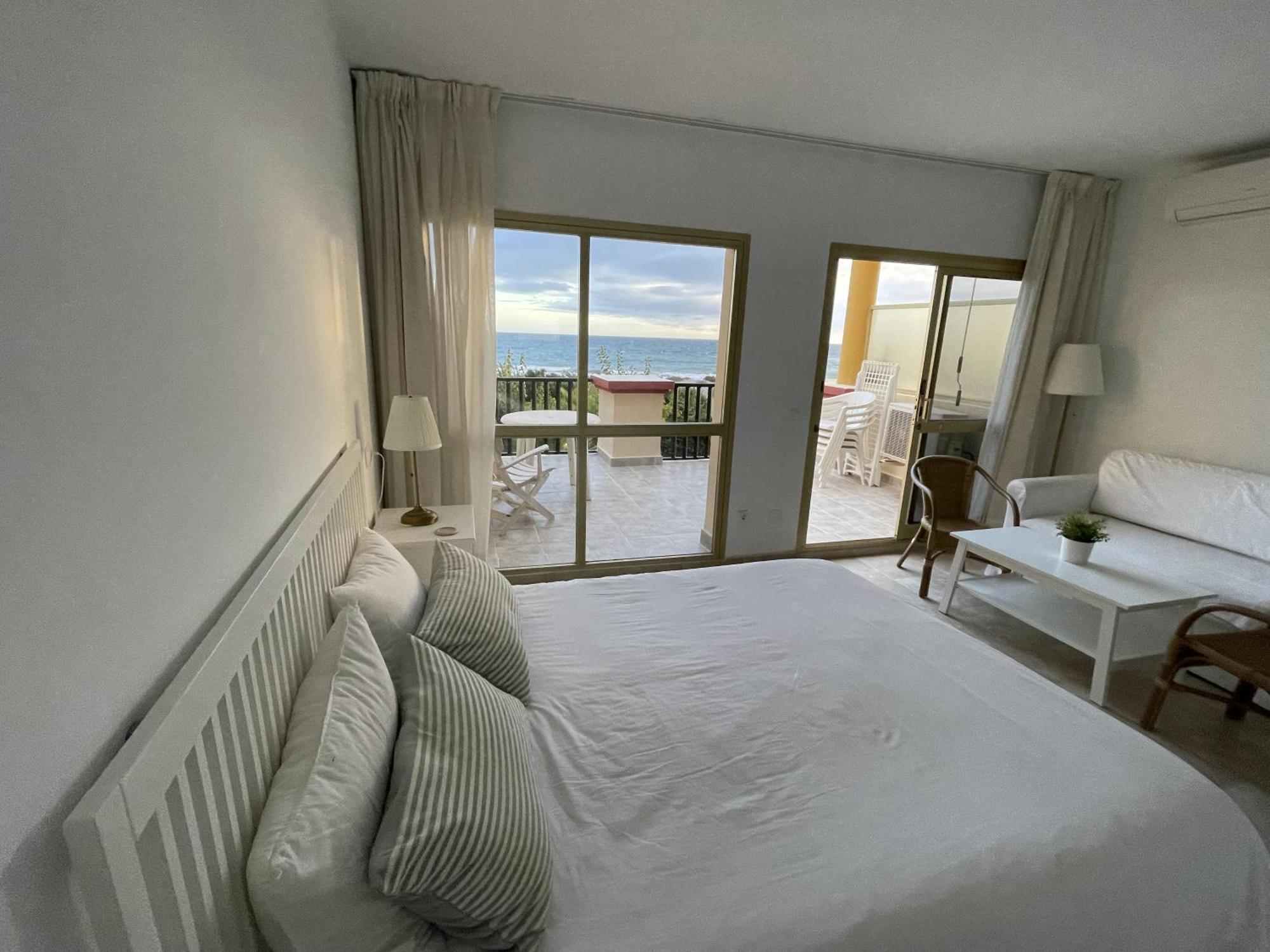 Estudio Con Insuperables Vistas Al Mar: Aparcamiento 马尔韦利亚 外观 照片