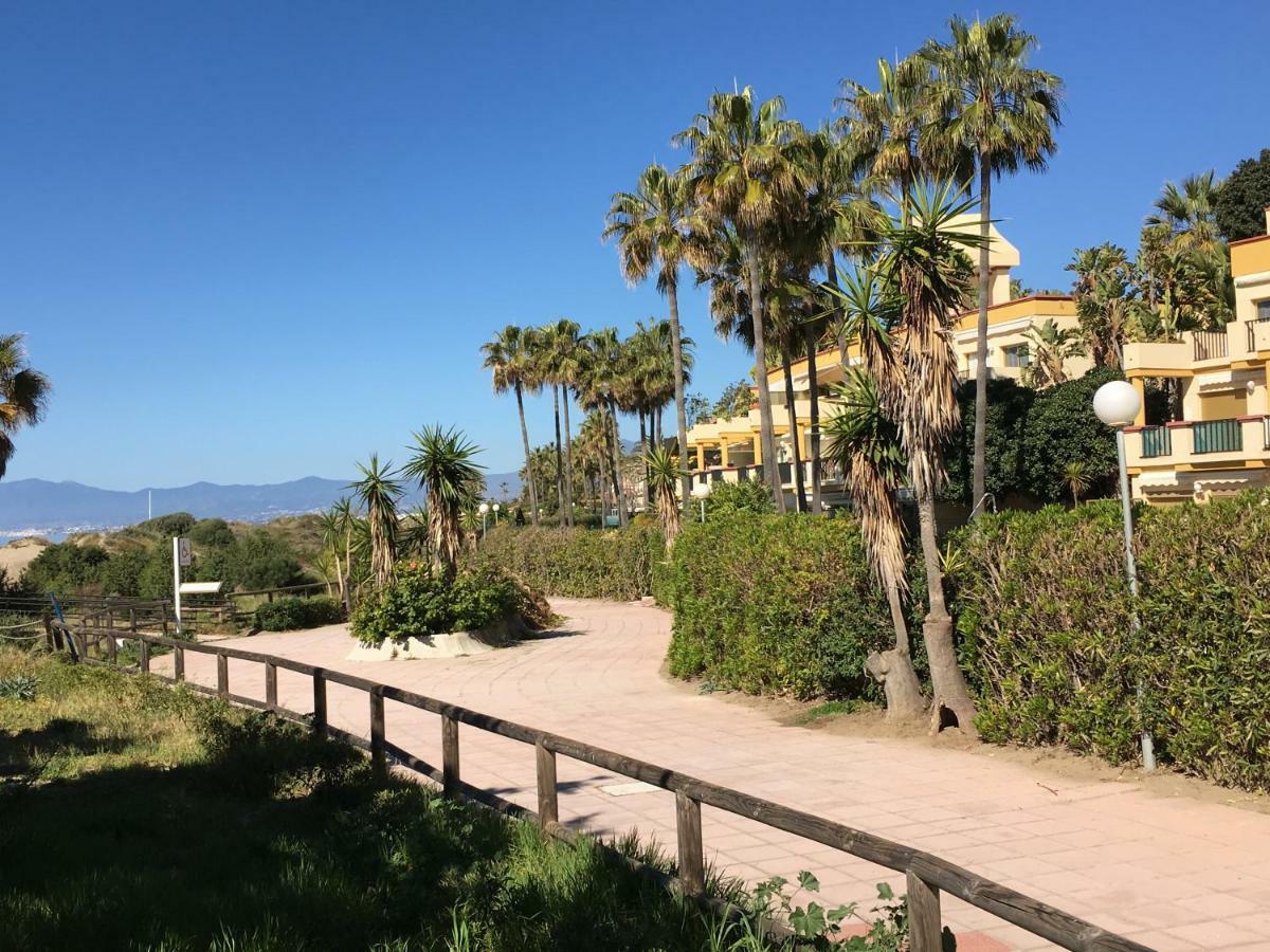 Estudio Con Insuperables Vistas Al Mar: Aparcamiento 马尔韦利亚 外观 照片
