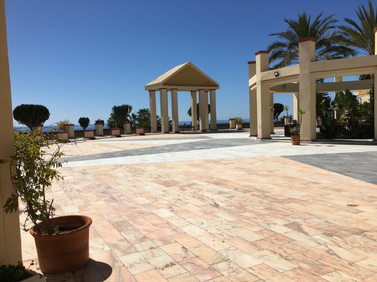 Estudio Con Insuperables Vistas Al Mar: Aparcamiento 马尔韦利亚 外观 照片